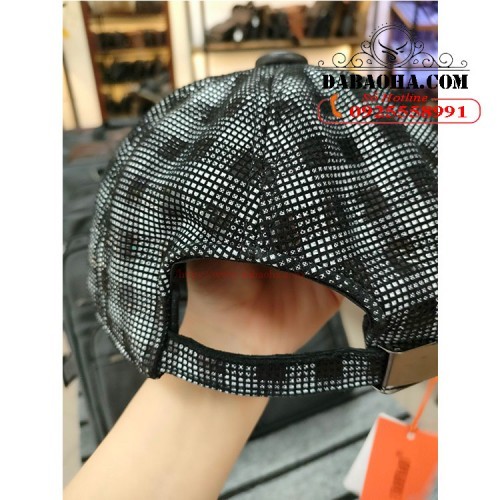 Phía sau dễ dàng điều chỉnh vừa đầu