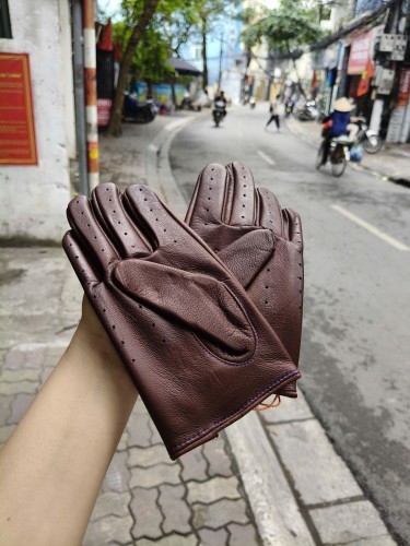 Đường chỉ may cẩn thận, tỷ mỷ